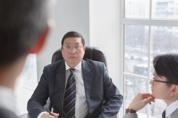 「事業承継を考えている」経営者は３割、中小企業実態基本調査