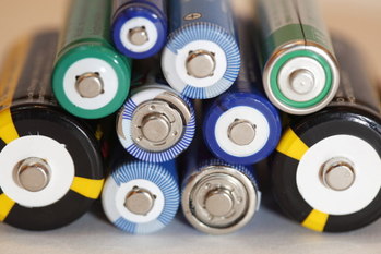 株式新聞,非常用電池