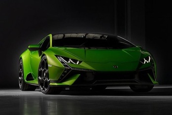 歴代ランボルギーニ最高の成功作、ウラカンに３つの魂を宿したパーフェクトなテクニカが誕生