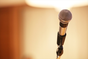 講演会のマイク