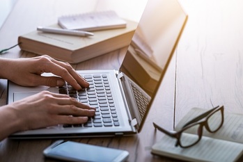 シェアオフィスとサテライトオフィスの違いとは？意外に知らないテレワークのためのオフィスを解説