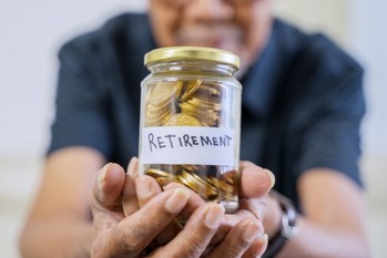 退職金平均額は中小企業1,000万円　大企業との差額は？