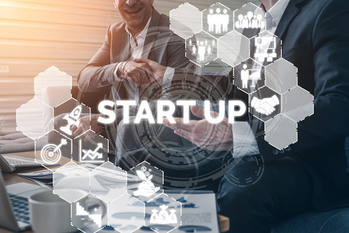 スタートアップ