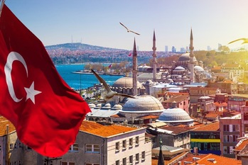 トルコ統一地方選で与党惨敗、エルドアン政権の次の一手とは