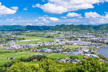 矢野経済研究所
