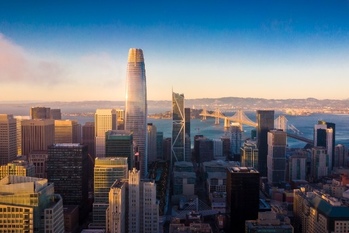 海外不動産投資が注目される理由とリスクを検証