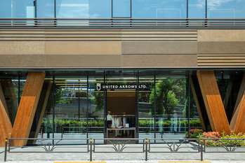 ユナイテッドアローズ、2026年10月を目処に持株会社体制を検討　M&Aと非アパレル進出を加速へ