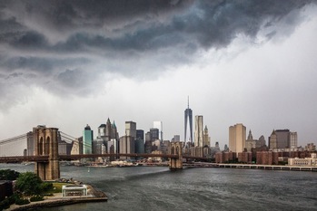 世界経済に暗雲が立ち込める