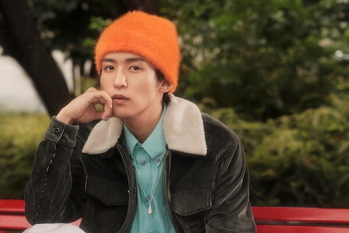 目黒蓮が持つ「静と動」「高揚感と遊び心」の魅力を引き出したホリデームービーを「フェンディ」が公開