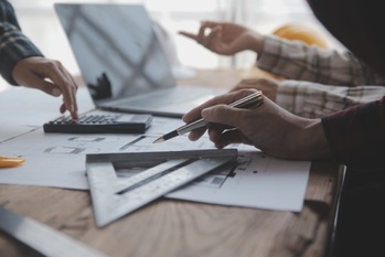 フロントローディングとは？ 基本概念とメリットを解説