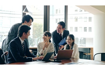 最高のリーダーは気づかせる 部下のポテンシャルを引き出すフレームワーク