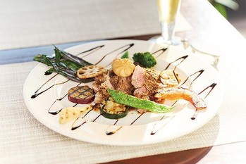 【ニッポンの優食 富士宮編】地元名産ブランド豚”LYB豚(ルイビブタ)”を求めてトヨタ・クラウン・エステートで富士山麓ドライブ