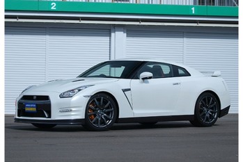 【買っておきたい21世紀名車】超一級の速さを誇る進化するレジェンド。R35型・日産GT-Rの肖像