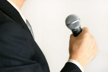 事件,広報の対応