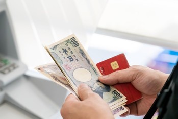 家族に内緒,カード,ローン