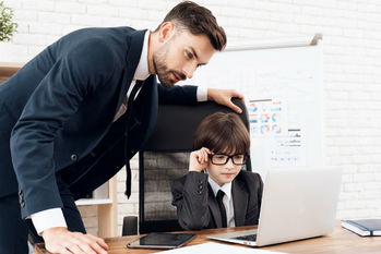 お金持ち,教育,学費