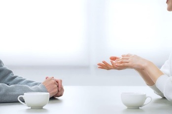 家族会議で話すべき「お金のルール」。世代を超えて資産を維持する仕組み作り