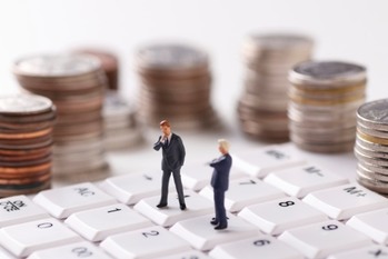 楽天証券とSBI証券を徹底比較！結局どっちがお得なのか