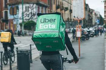 uber,eats,出前館,デリバリー業界