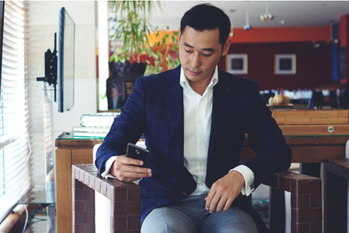 年収1億円の人は、なぜケータイに出ないのか？