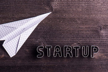 スタートアップ