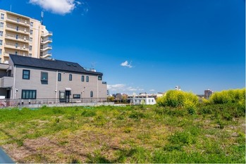 土地の相続税はいくらかかる？計算方法や節税対策をわかりやすく解説