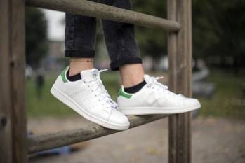 アディダスのベストセラー、スタンスミスがリサイクル素材に！