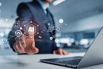 ビジネスマンがタッチパネルを指でタッチするポーズ、生成AIを活用したデジタルワークフロー