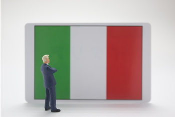 イタリア19年度予算案