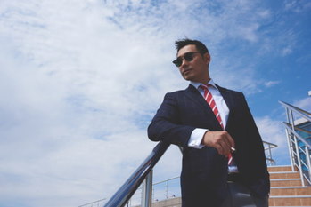 絶対大金持ちになる　死ぬまで働かされる人生からの脱出法