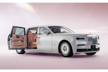 日本の春の風物詩“花見”からインスピレーションを受けたロールス・ロイス・ファントムの特別仕様車が登場