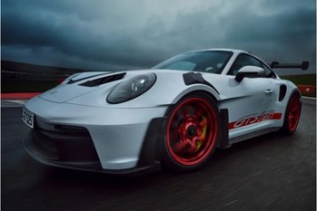 3000万円超え！新型ポルシェ「GT3 RS」が日本での予約受注を開始