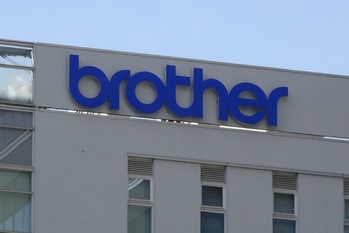 「同意なき買収」 ブラザー・AZ-COM丸和の誤算は？