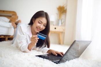 クレカを使いがちな看護師必見！お金が貯まらない人の特徴5つ