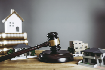 住宅街に注文住宅を建てる際に知っておきたい！土地の利用や建物に関する法律の内容とは