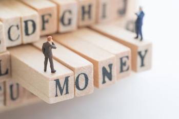 老後資金は30年間で1200万円必要？40代は今すぐチェックせよ