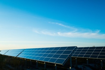 主要国の一次エネルギー自給率比較（2018年）