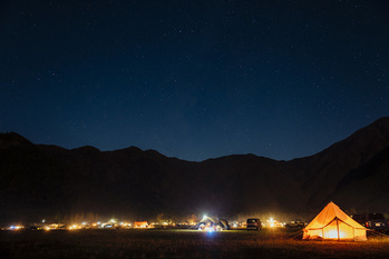 山,キャンプ場