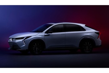 電気自動車のクロスオーバーSUVに変身した新型ホンダ・インサイトの先行情報が公開。発売は今春を予定