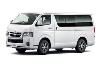 トヨタ・ハイエースが座席まわりの安全性能をアップして国際的な車両安全規則に適合