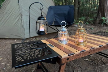 アウトドアはもちろん自宅でも使いたい　コンパクトサイズの「トゥルムランタン ミニ」