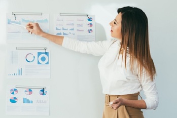 収益表,キャリアウーマン