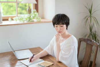 社会人,貯金,年齢別