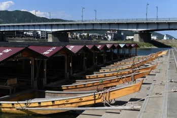 人出が戻った10月、鵜飼の観覧船の乗客は前年比2割増