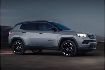 ブラックのアクセントが映えるジープ・コンパスの特別限定モデルが日本上陸