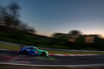 R34スカイラインGT-R人気に驚いた！ 欧州ツーリングとニュル24時間の思い出