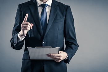 20代「貯金と投資」の割合は？資産運用を成功させるポイントを解説