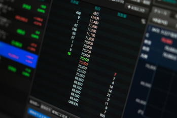 「金融相場」「業績相場」「逆金融相場」「逆業績相場」って？　4つの相場サイクルの連動と投資手法