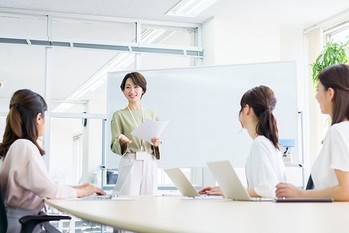 キャリアウーマン