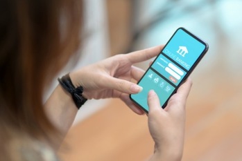 楽天カードと楽天銀行に申し込もう！おすすめはどちらが先か？